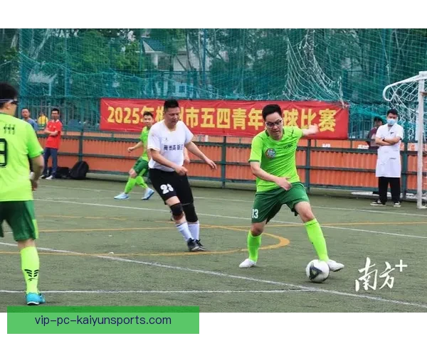 激情对决引爆校园足球 热血直播大学生联赛精彩瞬间 激情对决引爆校园足球 热血直播大学生联赛精彩瞬间